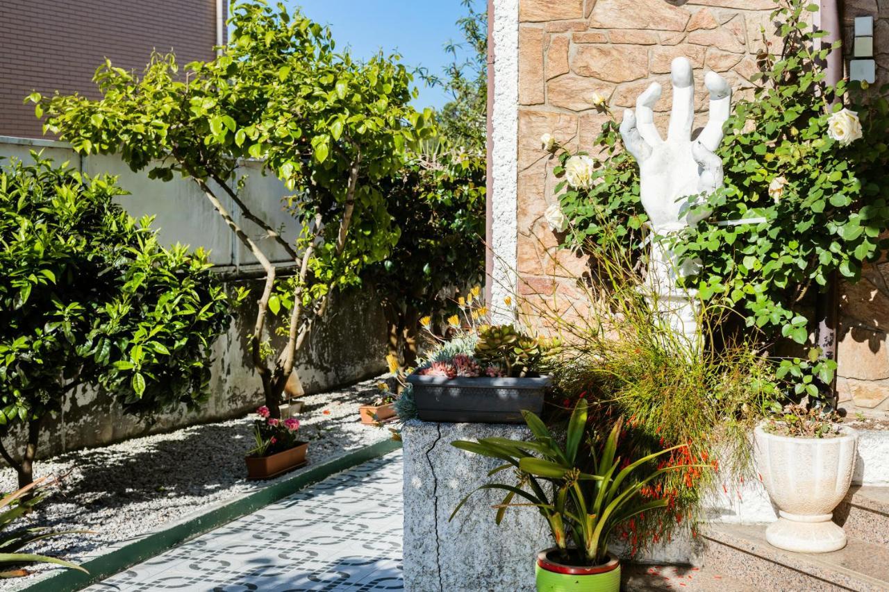 Live, Laugh, Love Beach Guest Home With Ac Madalena  Exterior photo